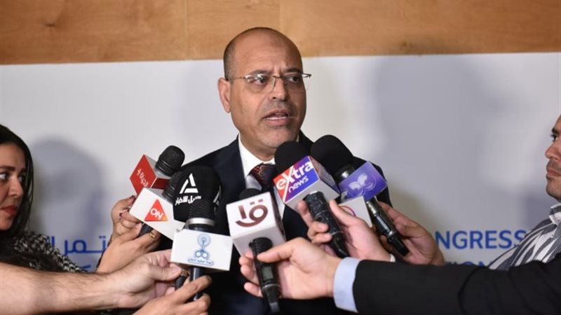 وزير العمل