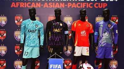 الأهلي بزيه التقليدي والعين الإماراتي بالأسود في ديربي الأشقاء بكأس إنتركونتيننتال