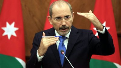 وزير الخارجية الأردني يطالب بفرض عقوبات على إسرائيل ووقف أمدادها بالأسلحة