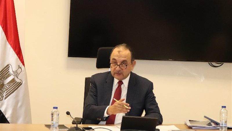 محمد شيمي وزير قطاع الأعمال العام