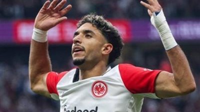 عمر مرموش يقود آينتراخت فرانكفورت ضد مونشنجلادباخ في كأس ألمانيا