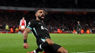 أزمة لمحمد صلاح مع ليفربول، ما علاقة تجديد عقده؟