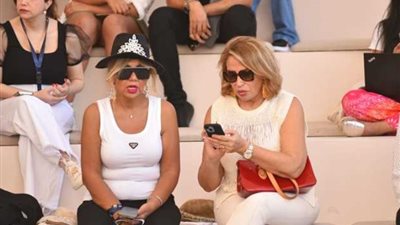 من الجونة لأكتوبر، إيناس الدغيدي وبوسي شلبي في جنازة مصطفى فهمي
