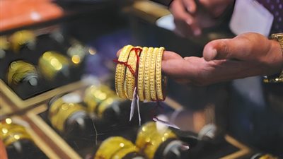 هل يرتفع سعر جرام الذهب عيار 24 إلى 5000 جنيه؟