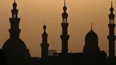 أثقل صلاة على المنافقين، اعرف موعد أذان العشاء في التوقيت الشتوي بمصر