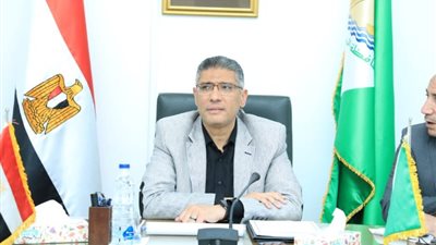 محافظة الجيزة تستجيب لشكاوى المواطنين بغلق مقهى وإزالة ملعب على أرض زراعية