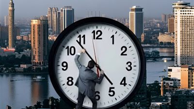 بعد ساعتين ونصف، أخر ساعتك 60 دقيقة للتوقيت الشتوي