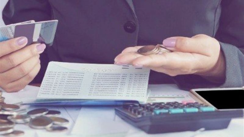 تعطل خدمات البنوك غدا بسبب التوقيت الشتوي