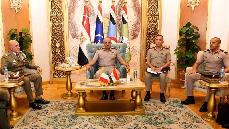 الفريق أحمد خليفة رئيس أركان حرب القوات المسلحة