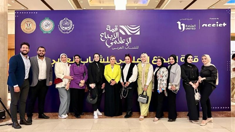 طلاب إعلام جامعة النهضة