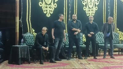 بدء عزاء حسن يوسف بمسجد عمر مكرم (فيديو)