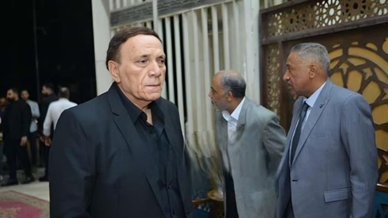 شبيه الفنان عادل إمام