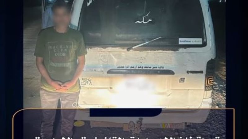 سائق الميكروباص بعد ضبطه