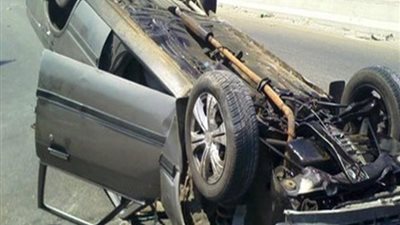 مصرع شخص وإصابة 3 آخرين في انقلاب سيارة ملاكي بالمنيرة الغربية