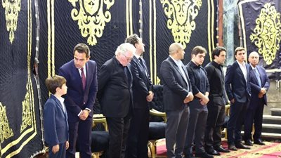 زمن الشقاوة راح يا حسين، نجوم الفن في عزاء مصطفى فهمي بمسجد عمر مكرم