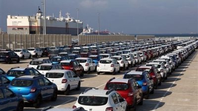 عاجل، «الجمارك» تصدر منشور لتنظيم استيراد السيارات المستعملة من الخارج (مستند)