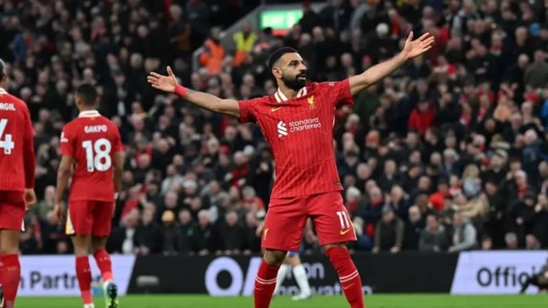 محمد صلاح لاعب فريق ليفربول