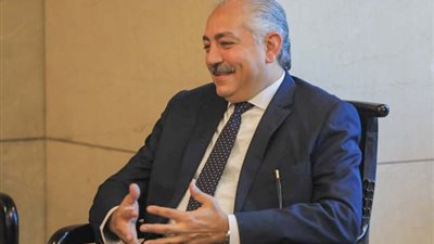 «غائب بجسده حاضر بروحه»، اليوم ذكرى ميلاد الراحل العامري فاروق نائب رئيس الأهلي