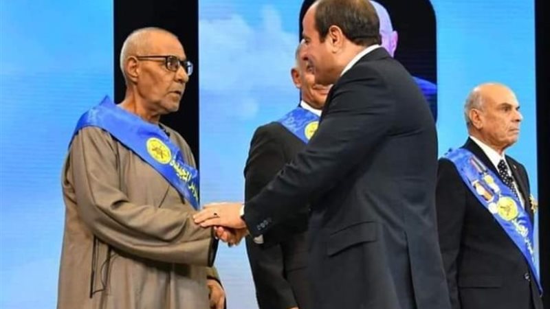 تكريم الرئيس السيسي للراحل محمد المصري
