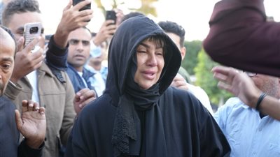 تشييع جنازة والدة الإعلامية مفيدة شيحة