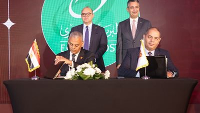 لمنع أخطاء الوثائق الورقية، تعاون بين هيئة البريد والاتحاد المصري للتأمين