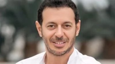 مسلسل حكيم باشا، مصطفي شعبان يدخل في صراعات بسبب تجارة الآثار