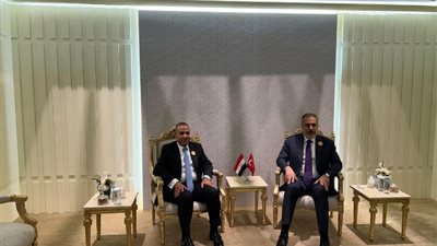 وزير الخارجية والهجرة يلتقي نظيره التركي في الرياض
