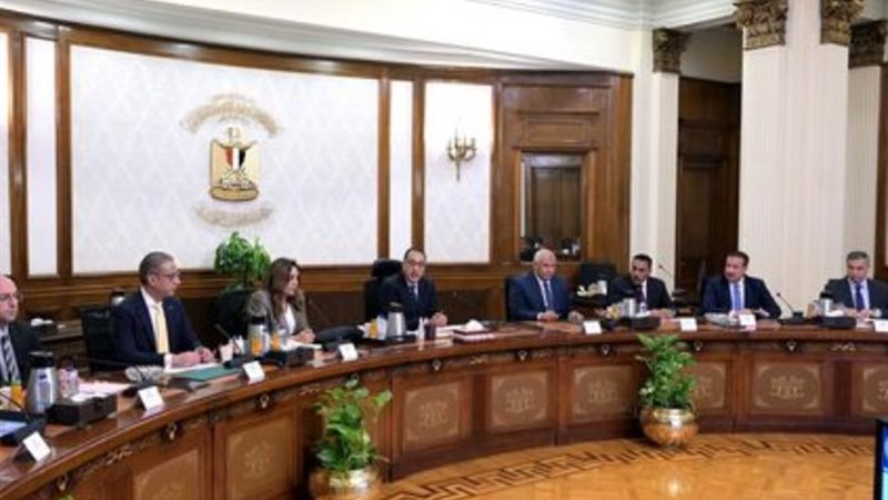 وزيرة التنمية المحلية خلال الاجتماع