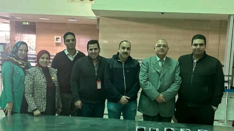 رجال الجمارك بمطار أسيوط الدولي