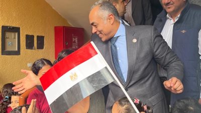 لتعليم الأطفال، مدير تنفيذي الوطنية للانتخابات يجرى محاكاة للعملية الانتخابية