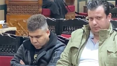 عمر كمال يقدم واجب عزاء في ابنة مصطفى حدوتة (صور)