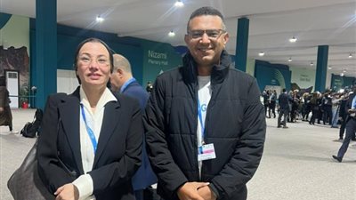وزيرة البيئة تلتقى مغامر مصري حقق رقمًا قياسيًا بالوصول لأذربيجان على متن دراجة كهربائية