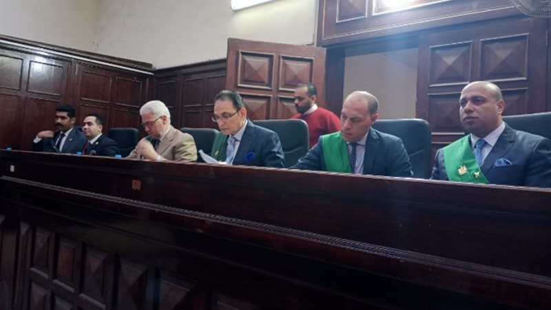 جلسة محاكمة المتهم بقتل مسنة وسرقة مشغولاتها الذهبية بزفتي