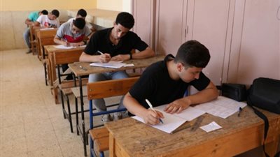 «التعليم »تفتح باب الترشح للعمل في لجان امتحانات الدبلومات الفنية