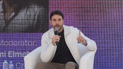 شاهد، أحمد عز: «نور الشريف قاللي أنا جاي أقف جنبك فى مسجون ترانزيت»