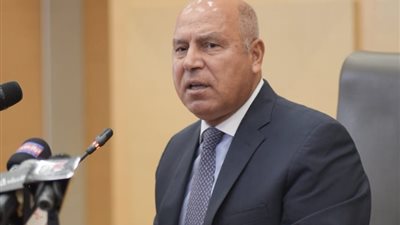 كامل الوزير: تشكيل الخطة العاجلة للتنمية الصناعية على أسس واقعية وحقيقية