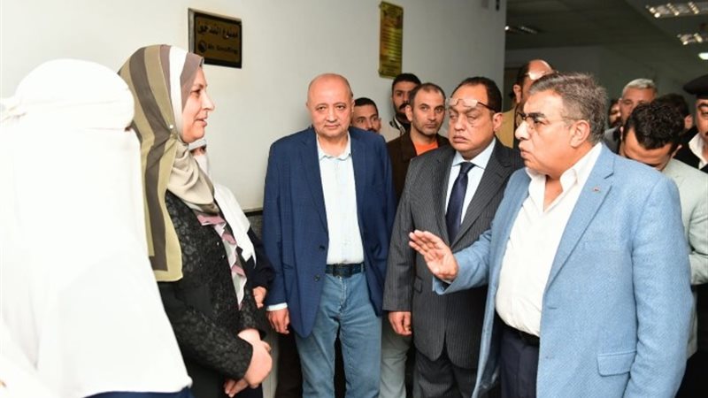 محافظ الدقهلية بمستشفى المطرية المركزي