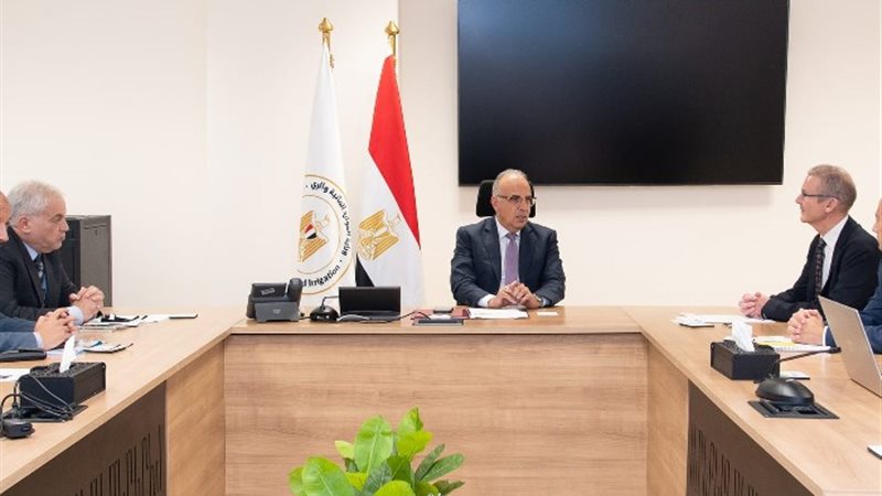 خلال اللقاء