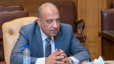 أزمة منتصف العمر تصعق 