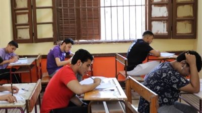 الفئات المسموح لها بدخول امتحانات الصفين الأول والثاني الثانوي 2025