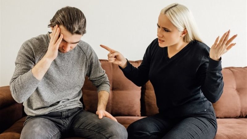 نصائح للتعامل مع المرأة المتسلطة
