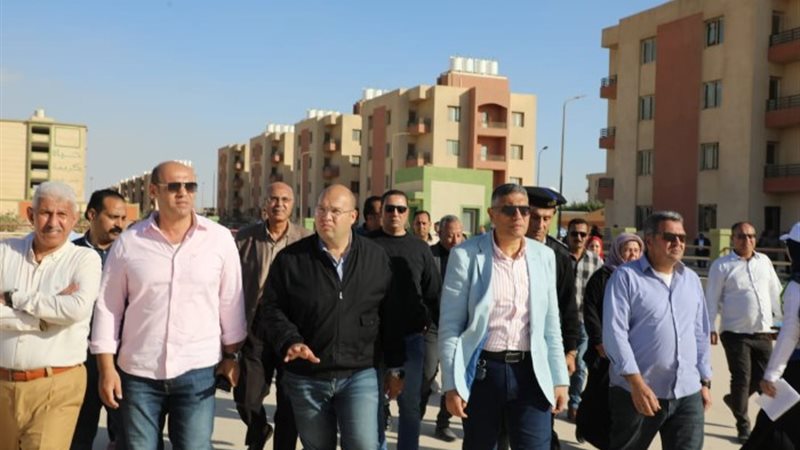 محافظ الجيزة يتفقد مشروع اسكان الديسمي