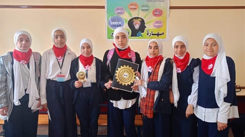 طلاب مدرسة صالحجر