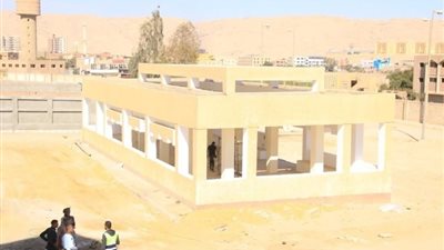 «كنوز الصعيد»، أخميم مدينة تطفو فوق آثار نادرة