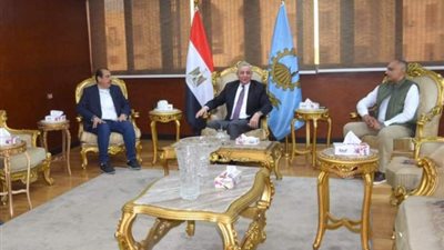 محافظ الغربية: الخدمات الصحية على رأس أولوياتنا ونعمل لتطوير المنظومة الطبية