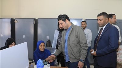 نائب محافظ سوهاج يتفقد فعاليات القافلة الشاملة بطما