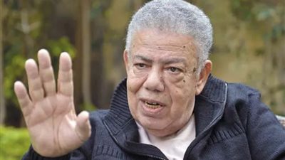 بشير الديك يغادر المستشفى بعد تعرضه لأزمة صحية