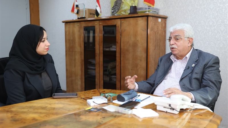 رئيس غرفة الصناعات الهندسية مع محررة موقع الجمهور