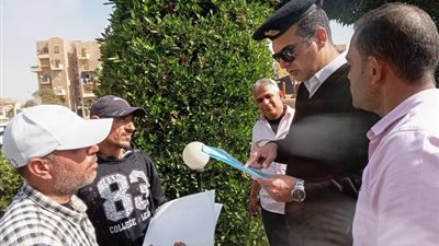 حملات لإزالة الإشغالات والأنشطة المخالفة في مدن المنيا و15 مايو والعاشر من رمضان