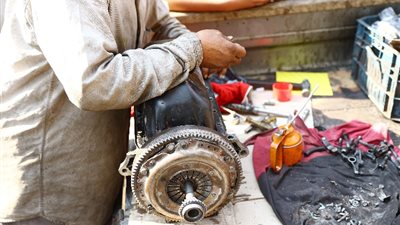 عايز ميكانيكي للعربية اسأل عن الصنايعي الأول (صور)